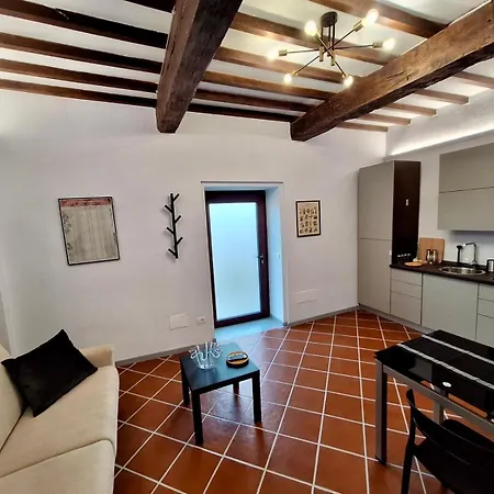 Apartment Casa Fioroni Langhe *
